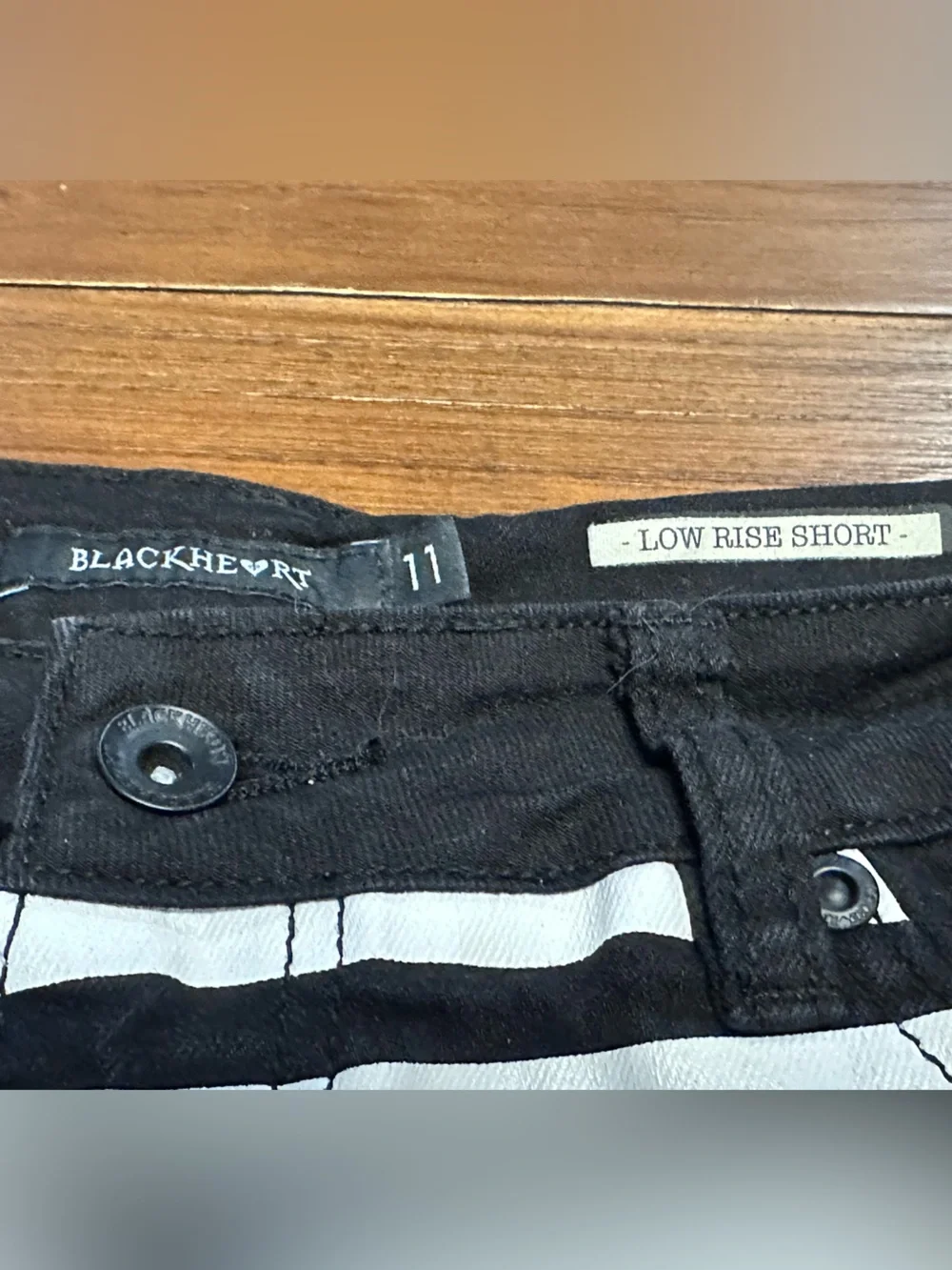 Blackheart‎ women’s American Flag Stars & Stripes Low Rise Denim Shorts Size 11